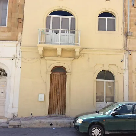 Butts Annex Dormitory * Ghajn il-Kbira (Gozo)